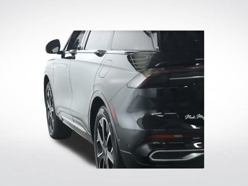 Used 2024 Lincoln Nautilus Reserve w/ Equipment Group 202A AWD/4WD image 47