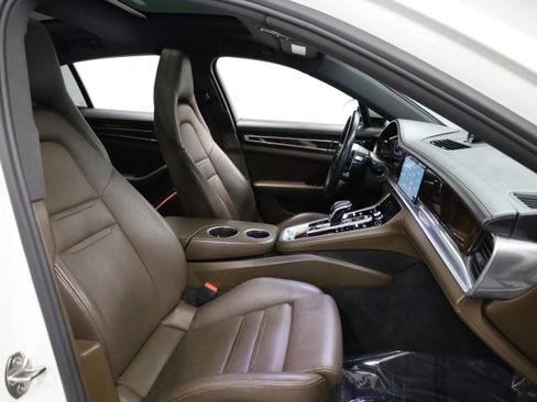 Used 2018 Porsche Panamera 4S image 46