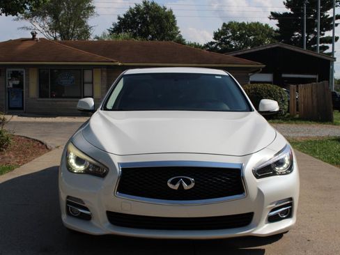 Used 2017 INFINITI Q50 3.0t Premium w/ 3.0T Premium Plus Package AWD/4WD image 3