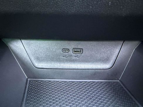 Used 2025 Chevrolet Equinox ACTIV w/ Safety and Technology Package FWD image 25