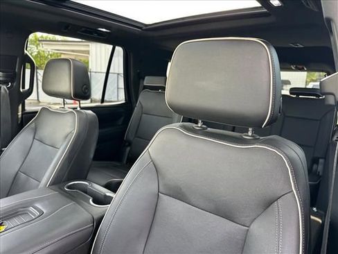 Certified 2023 GMC Yukon SLT w/ SLT Luxury Package image 24
