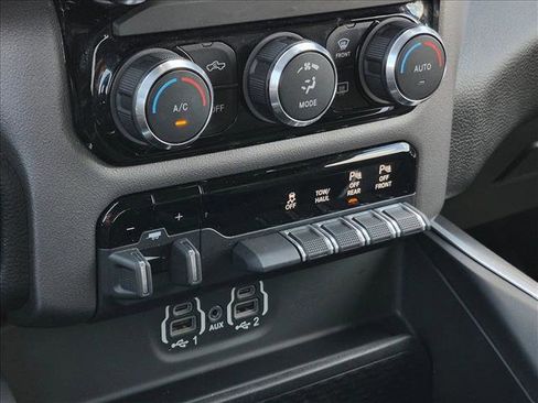 Used 2021 RAM 1500 Lone Star AWD/4WD image 15