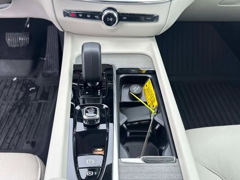 Certified 2024 Volvo V60 B5 Cross Country Plus image 24
