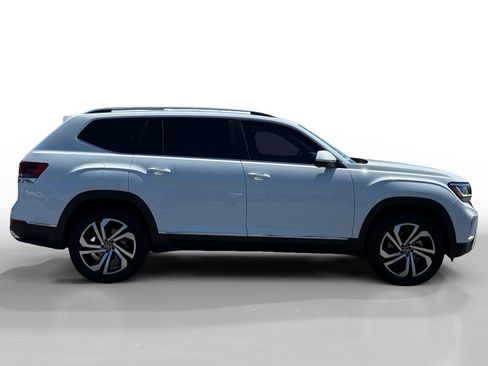 Certified 2022 Volkswagen Atlas SEL AWD/4WD image 6