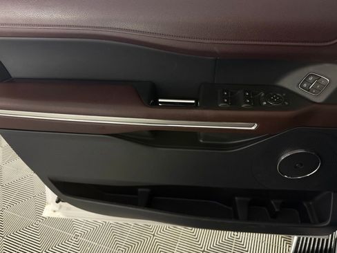 Used 2022 Ford Expedition Max Limited AWD/4WD image 26