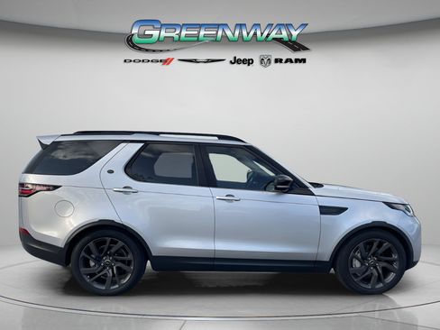 Used 2018 Land Rover Discovery HSE AWD/4WD image 5
