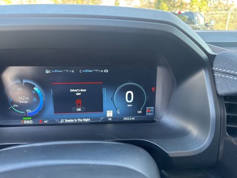 Used 2025 Ford F150 Lightning Flash image 24