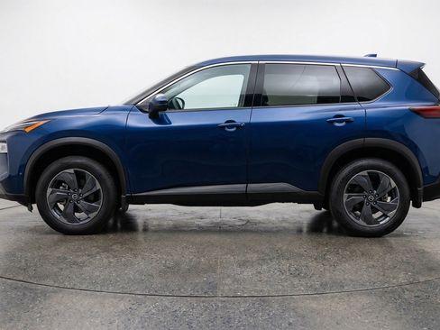 Used 2025 Nissan Rogue SV FWD image 5