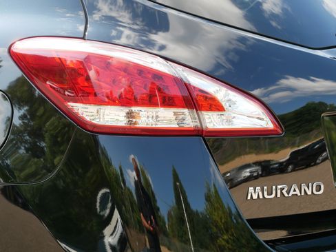 Used 2014 Nissan Murano SV AWD/4WD image 17