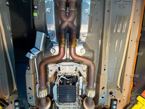 Used 2021 Ford Mustang Shelby GT500 w/ Carbon Fiber Track Pack image 40