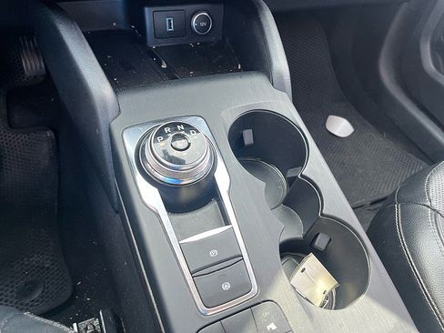 Used 2020 Ford Escape Titanium AWD/4WD image 11