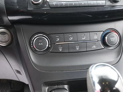 Used 2017 Nissan Sentra SV FWD image 11