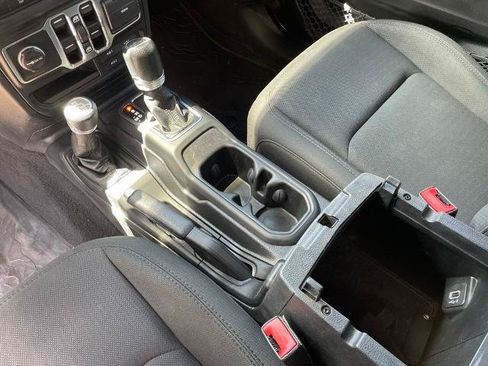 Used 2020 Jeep Wrangler Unlimited Sport S AWD/4WD image 9