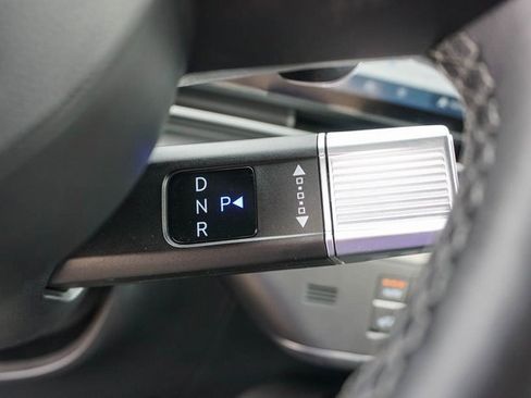 Used 2024 Hyundai Kona Limited image 22