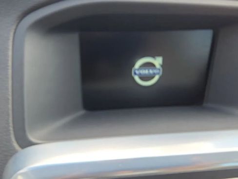 Used 2015 Volvo V60 T5 Premier w/ Convenience Package image 42