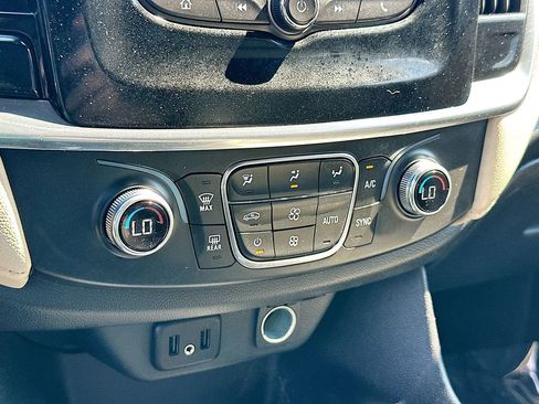 Used 2023 Chevrolet Traverse LS w/ Safety Package FWD image 15