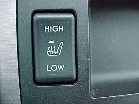 Used 2010 Subaru Legacy 2.5i Premium image 25