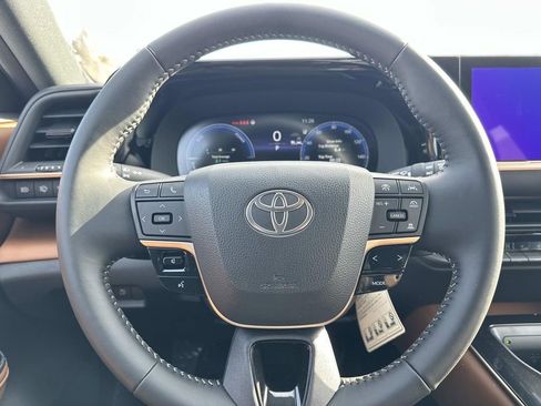 New 2026 Toyota Crown Signia image 19