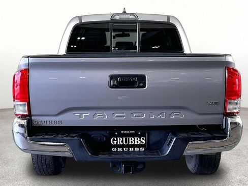 Used 2016 Toyota Tacoma SR5 w/ Towing Package RWD image 5