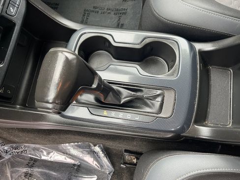 Used 2018 Chevrolet Colorado Z71 AWD/4WD image 23