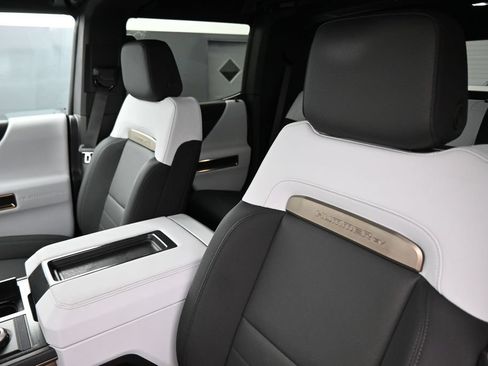 Used 2025 GMC Hummer EV 3X AWD/4WD image 13