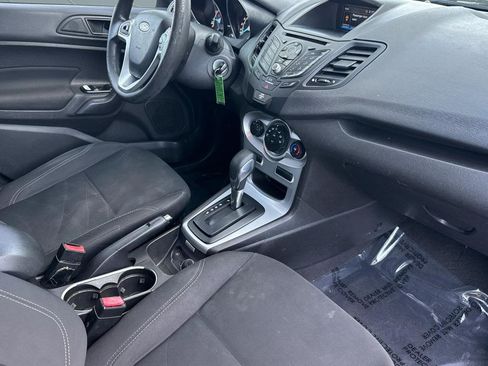 Used 2019 Ford Fiesta SE image 32