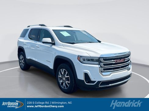 Used 2022 GMC Acadia SLT w/ Technology Package FWD image 1