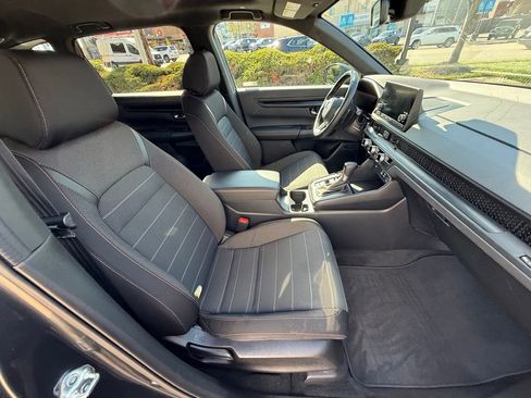 Used 2025 Honda CR-V Sport image 42