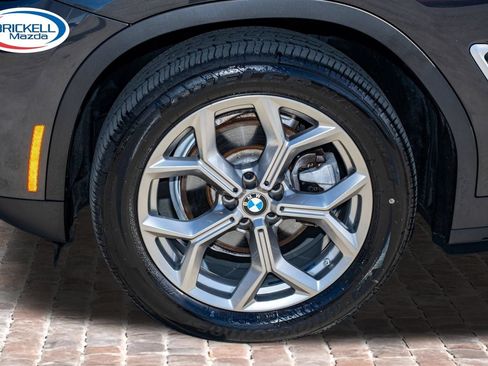 Used 2023 BMW X4 xDrive30i w/ Premium Package AWD/4WD image 41