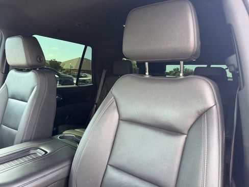 Used 2023 Chevrolet Tahoe Z71 w/ Luxury Package AWD/4WD image 31
