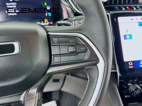 Used 2022 Jeep Grand Cherokee Limited 4xe image 16