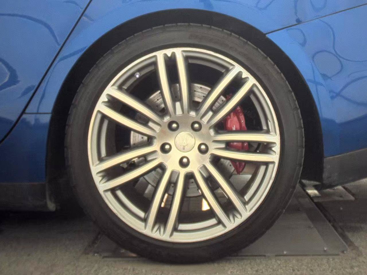 Used 2015 Maserati Ghibli S Q4 AWD/4WD image 11