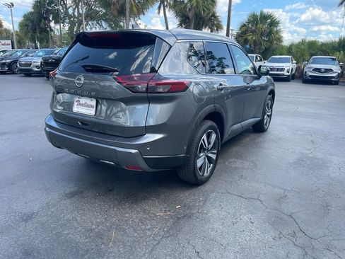 Used 2026 Nissan Rogue SL FWD image 6