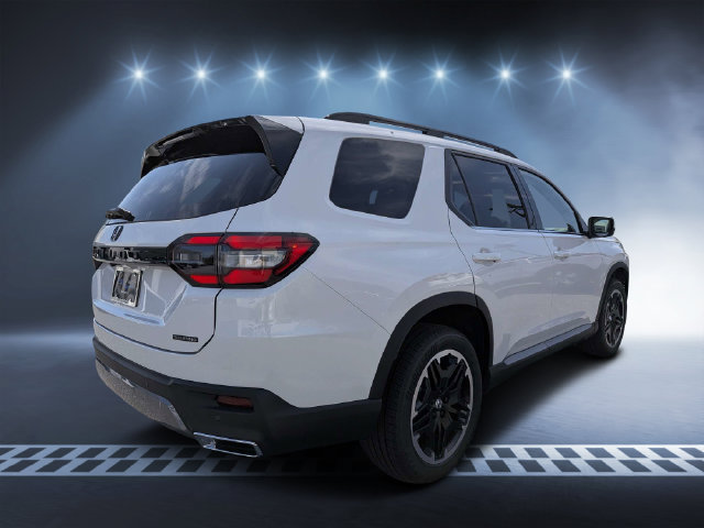 New 2026 Honda Pilot Touring image 3