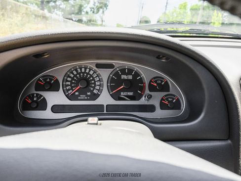 Used 2003 Ford Mustang Mach 1 RWD image 27