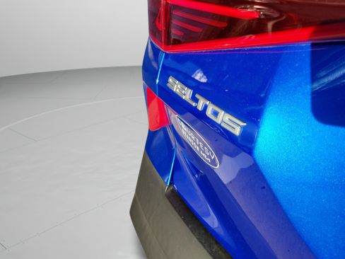 Certified 2023 Kia Seltos EX AWD/4WD image 32