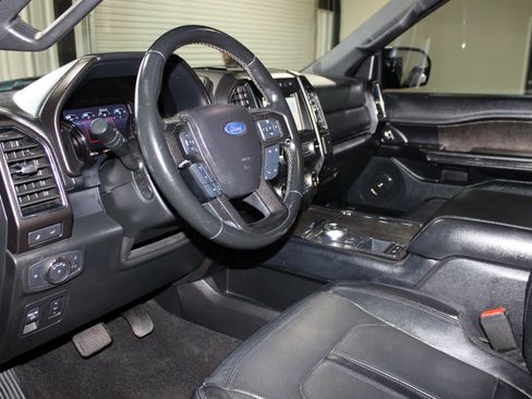 Used 2019 Ford Expedition Max Limited w/ Equipment Group 301A RWD image 31