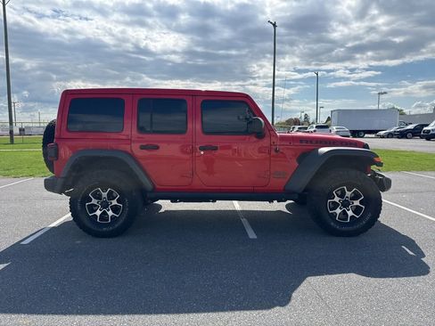 Used 2022 Jeep Wrangler Unlimited Rubicon w/ Cold Weather Group image 6