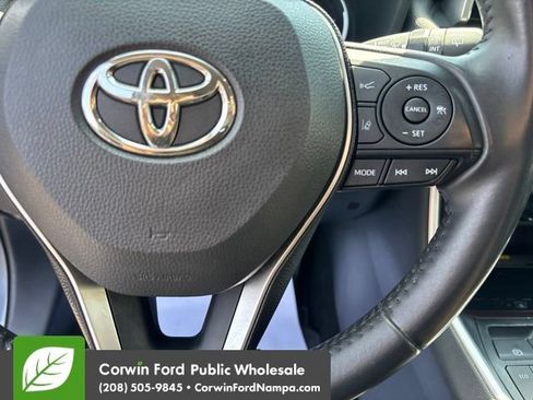 Used 2019 Toyota RAV4 Limited w/ Advanced Technology Package AWD/4WD image 17