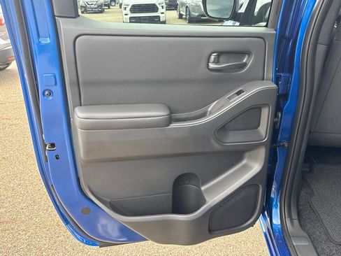 New 2026 Nissan Frontier SV w/ SV Convenience Package AWD/4WD image 32