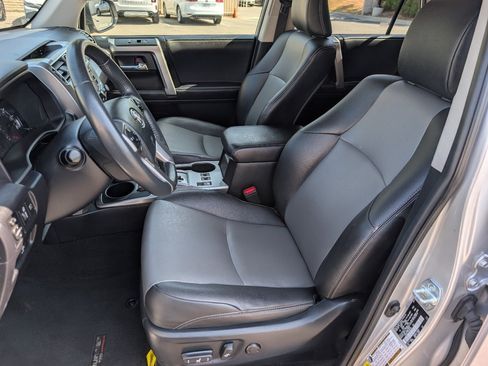 Used 2021 Toyota 4Runner SR5 Premium AWD/4WD image 2