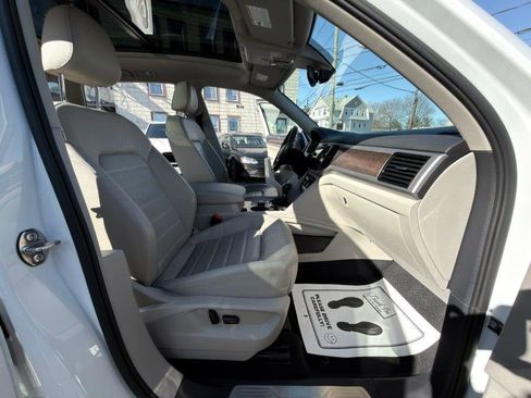 Used 2018 Volkswagen Atlas SEL Premium AWD/4WD image 32