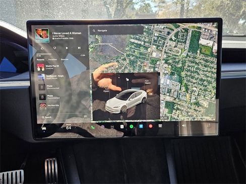 Used 2023 Tesla Model S Standard Range image 18