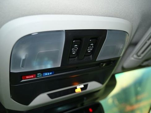 Certified 2025 Subaru Crosstrek 2.0i Premium image 43