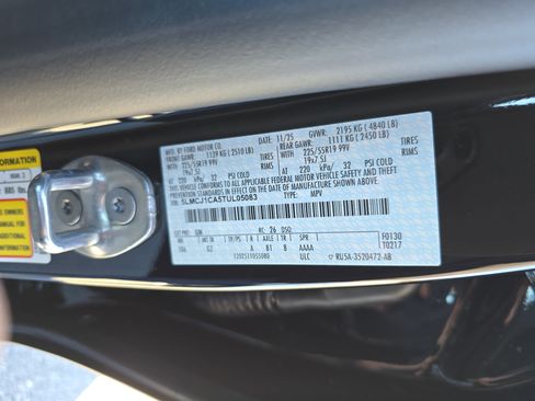 New 2026 Lincoln Corsair Premiere image 35