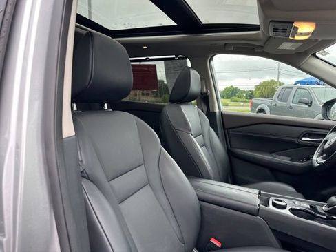 Certified 2023 Nissan Rogue SV w/ SV Premium B Package AWD/4WD image 26