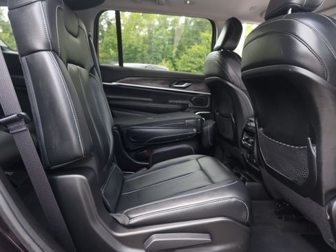 Used 2022 Jeep Grand Cherokee L Limited AWD/4WD image 27