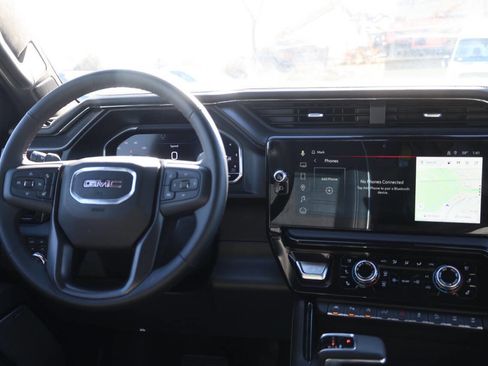 Used 2025 GMC Sierra 1500 AT4X w/ AT4X AEV Edition image 24