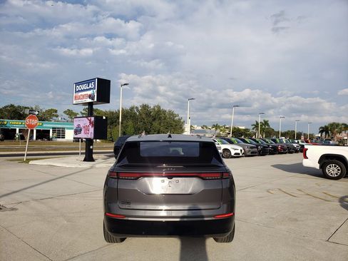 Used 2025 Jeep Wagoneer S Limited image 4