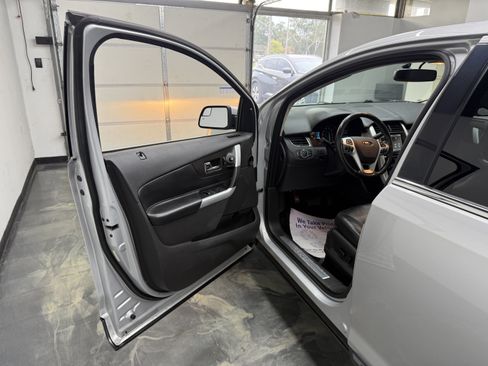 Used 2011 Ford Edge Limited w/ Canadian Touring Pkg AWD/4WD image 8